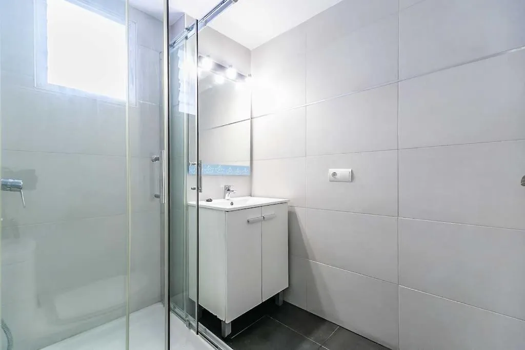 83-Beachfront Apartment, Fuengirola