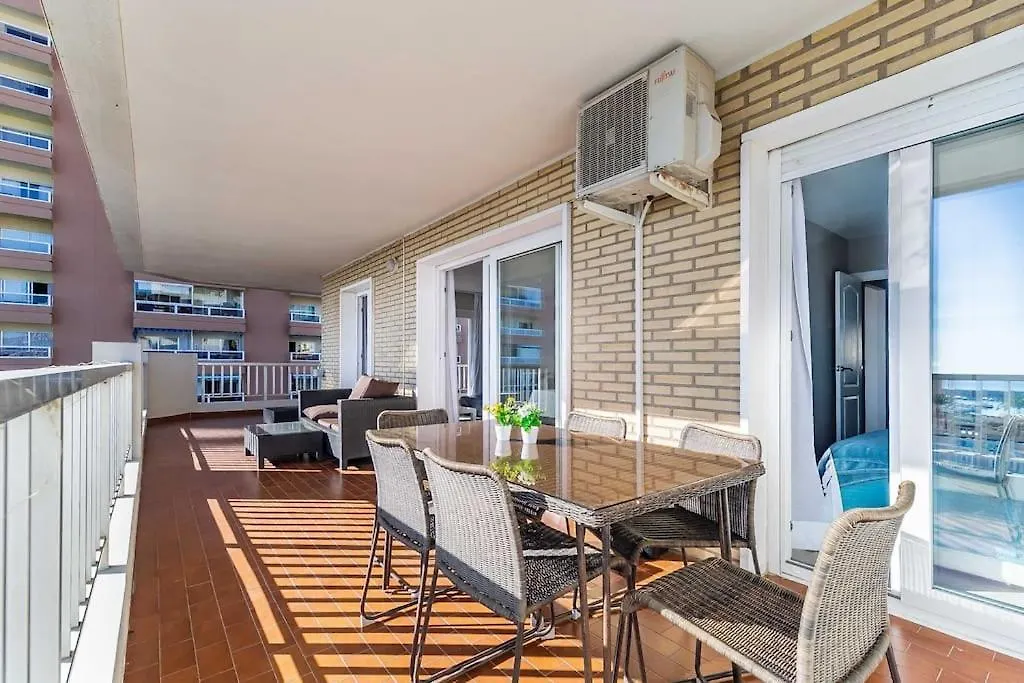 83-Beachfront Apartment, Fuengirola